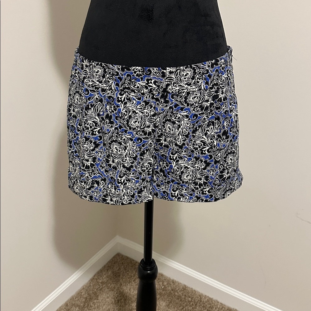 Express Shorts